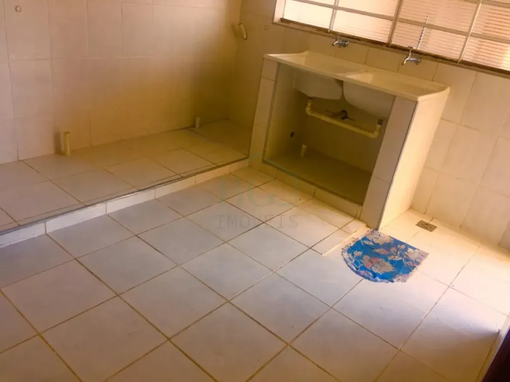 Casa, 3 quartos, 245 m² - Foto 3