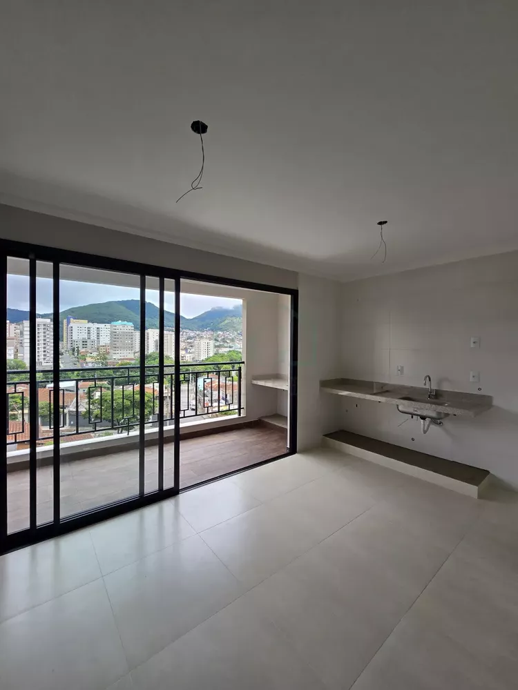 Apartamento à venda com 2 quartos, 74m² - Foto 2