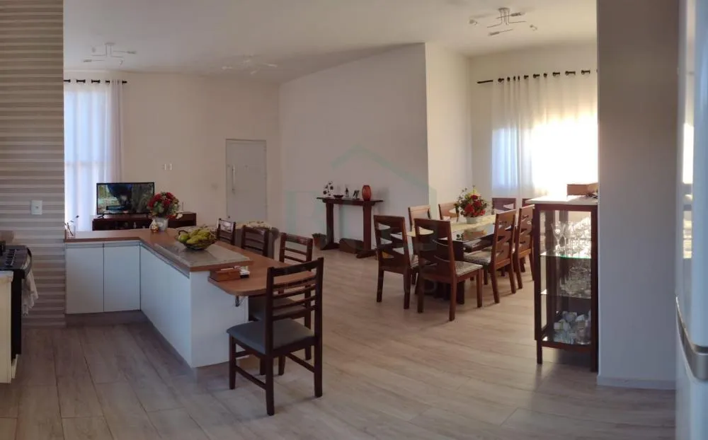 Casa, 3 quartos, 137 m² - Foto 3