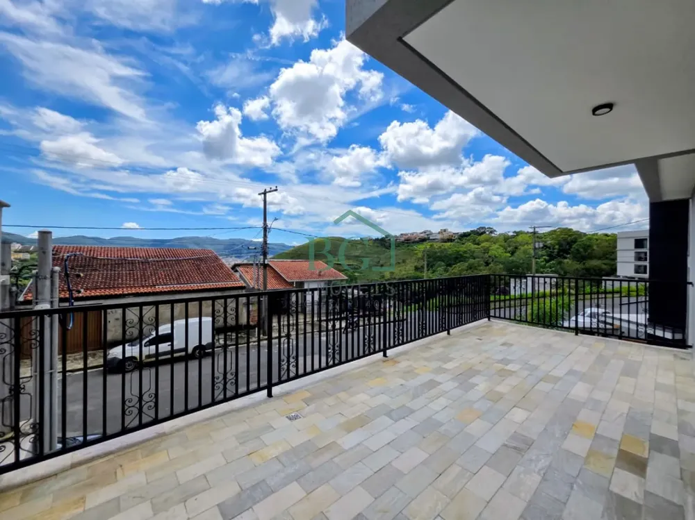 Casa, 3 quartos, 298 m² - Foto 2