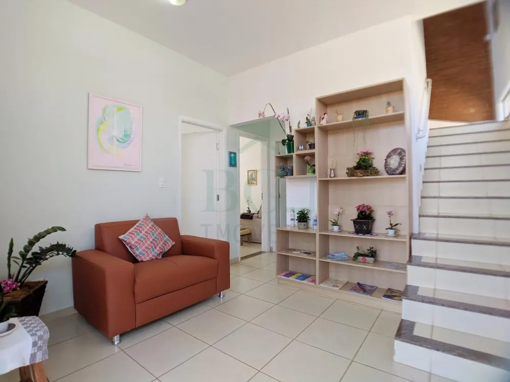 Casa, 3 quartos, 328 m² - Foto 1