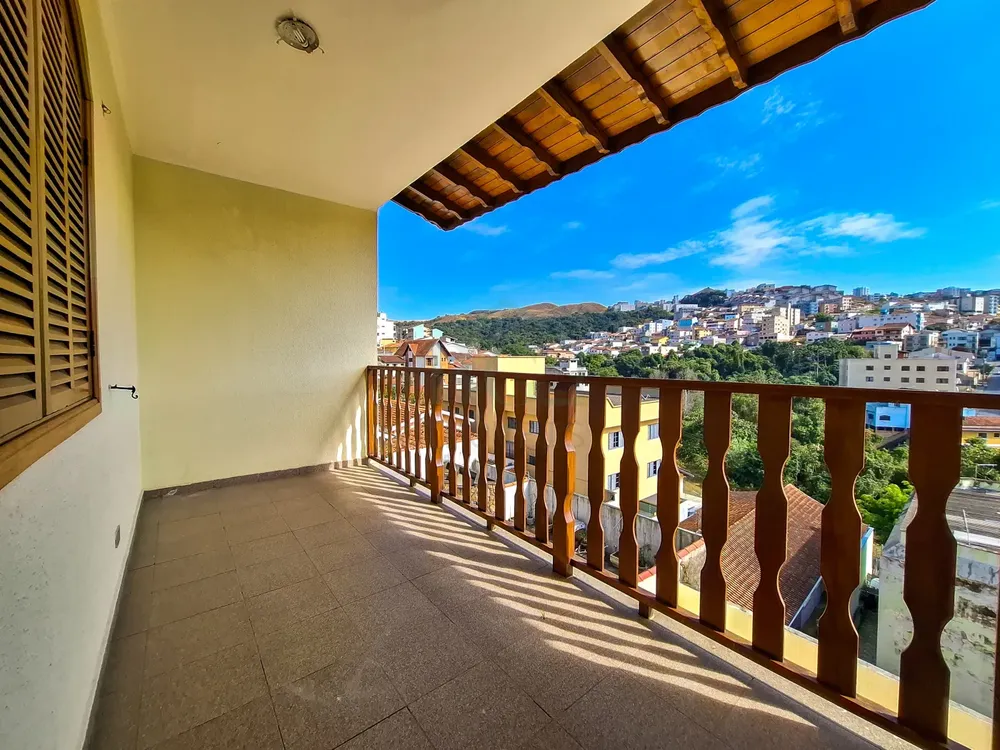 Casa, 4 quartos, 340 m² - Foto 3