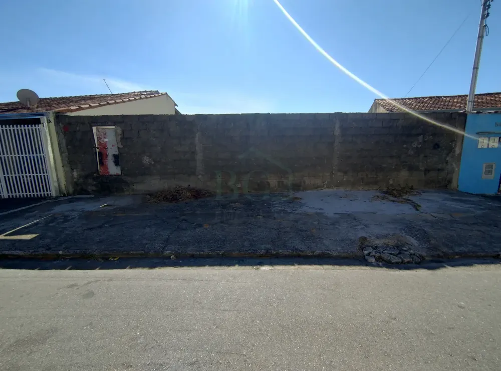 Terreno, 301 m² - Foto 1
