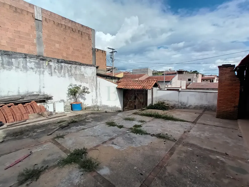 Casa, 3 quartos, 235 m² - Foto 2