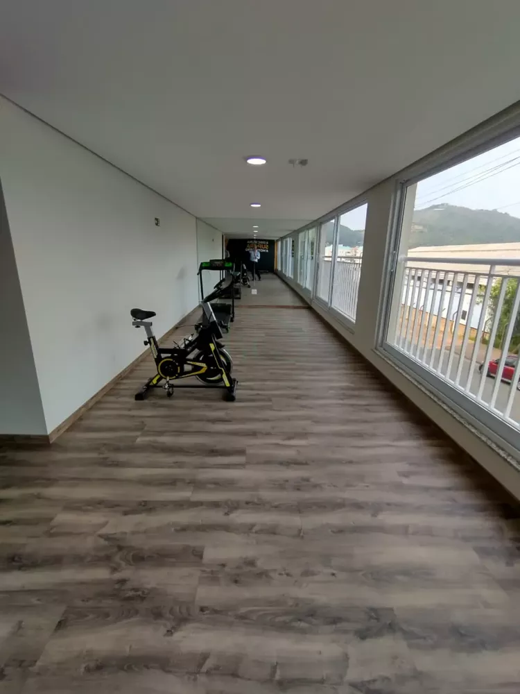 Apartamento à venda com 2 quartos, 78m² - Foto 3