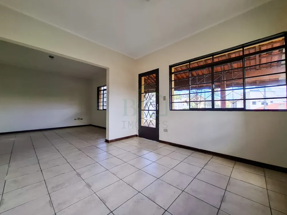 Casa, 4 quartos, 290 m² - Foto 2