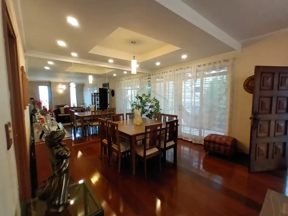 Casa, 3 quartos, 273 m² - Foto 1