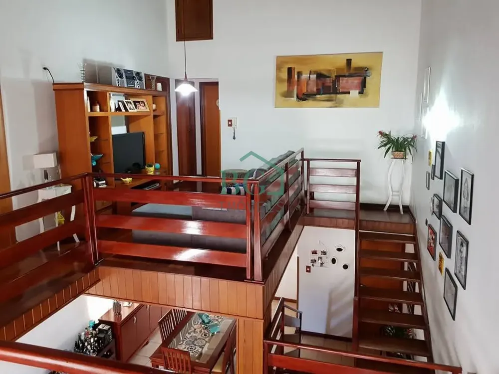 Casa, 3 quartos, 210 m² - Foto 4