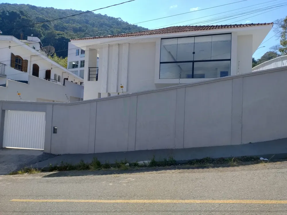 Casa, 3 quartos, 250 m² - Foto 1