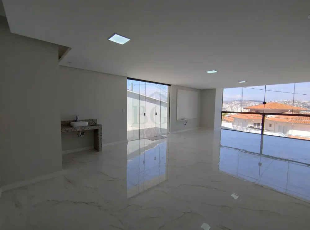 Casa, 3 quartos, 250 m² - Foto 3