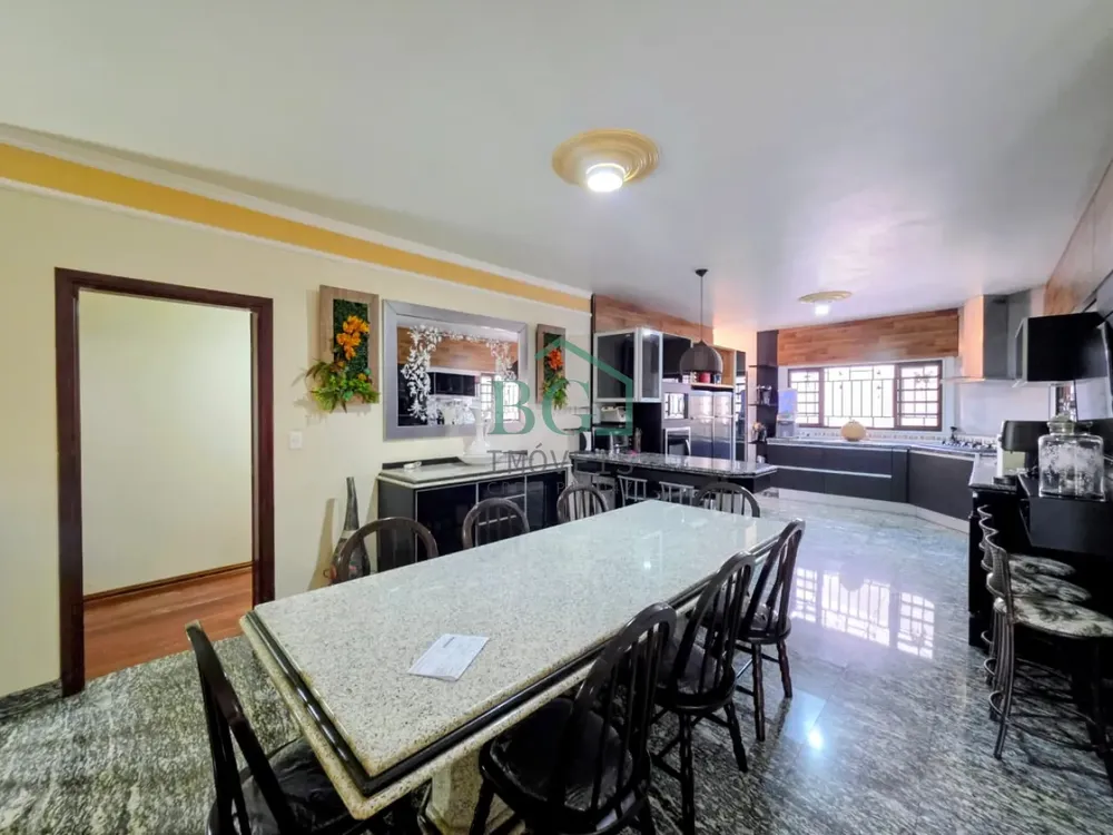 Casa, 4 quartos, 330 m² - Foto 4