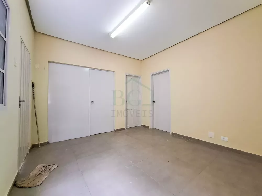 Prédio Inteiro para alugar com 3 quartos, 80m² - Foto 1