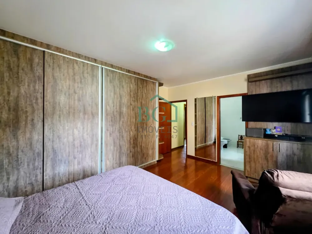 Casa, 4 quartos, 428 m² - Foto 2