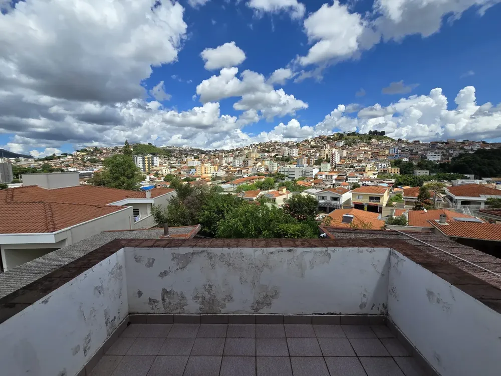Casa, 3 quartos, 305 m² - Foto 3