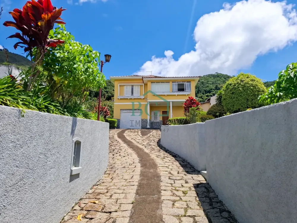 Casa, 3 quartos, 302 m² - Foto 2