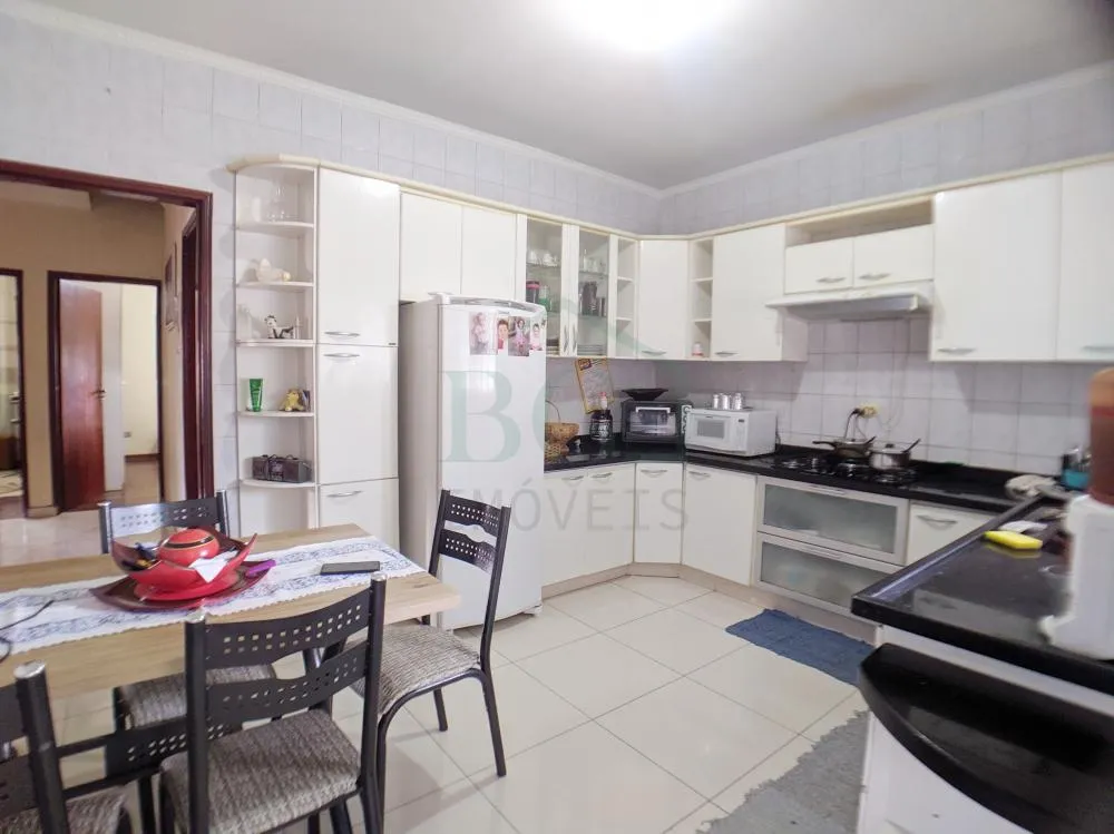 Casa, 3 quartos, 266 m² - Foto 3