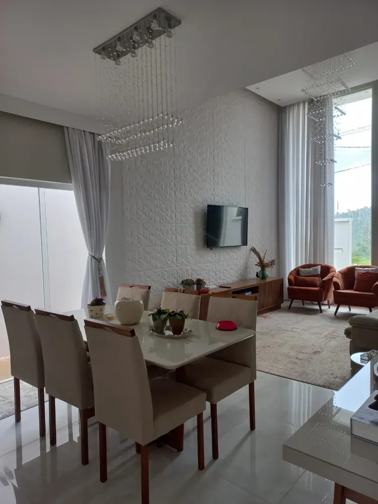 Casa, 3 quartos, 132 m² - Foto 2