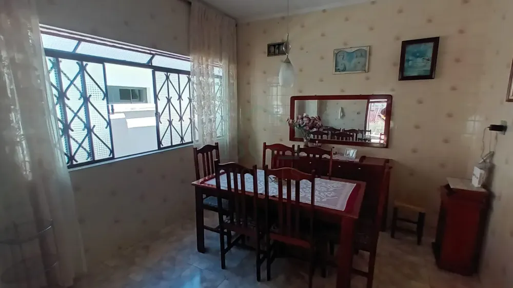 Casa, 3 quartos, 243 m² - Foto 3