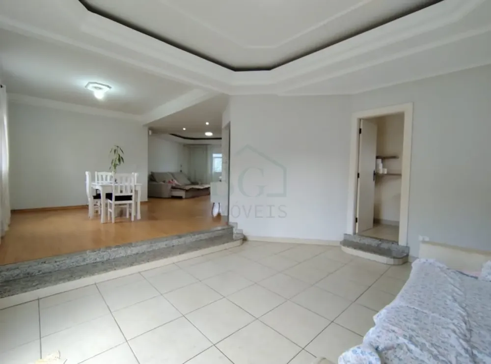 Casa, 3 quartos, 251 m² - Foto 2