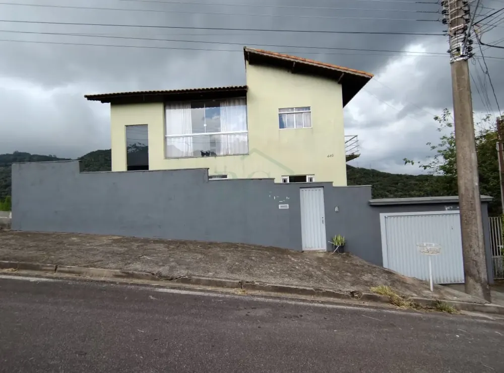 Casa, 3 quartos, 251 m² - Foto 1