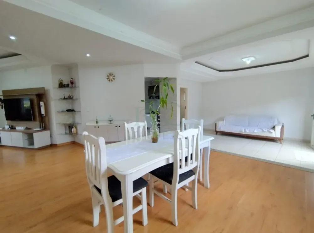 Casa, 3 quartos, 251 m² - Foto 3
