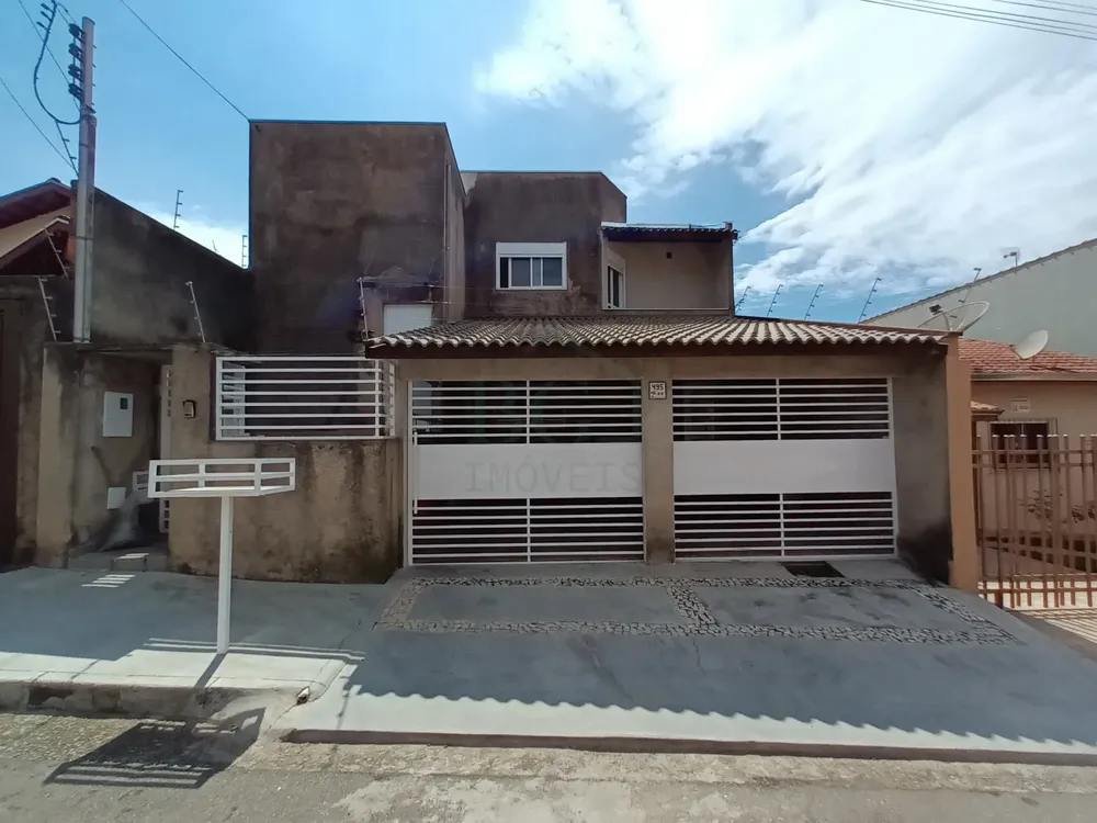Casa, 3 quartos, 201 m² - Foto 1