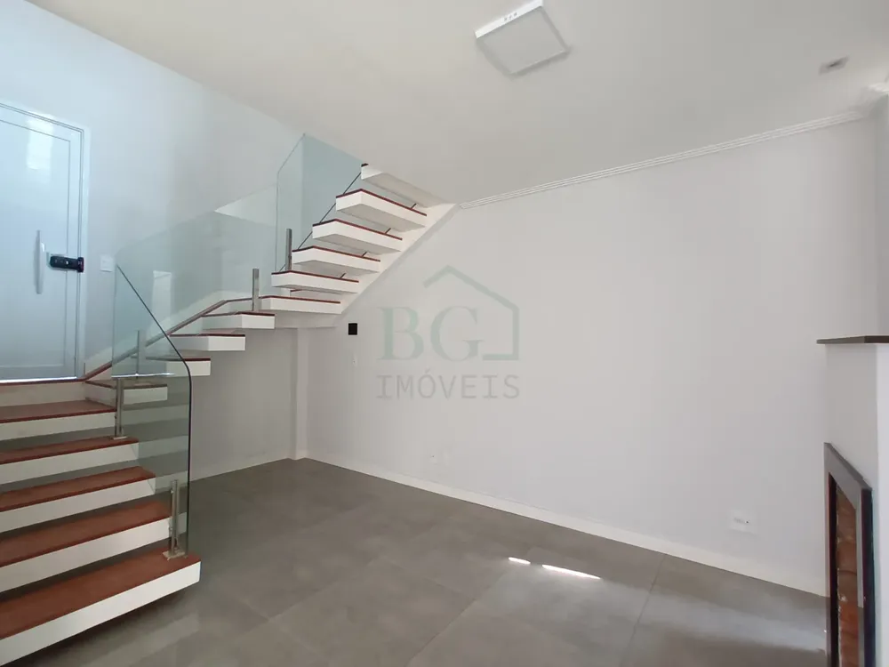 Casa, 3 quartos, 201 m² - Foto 3