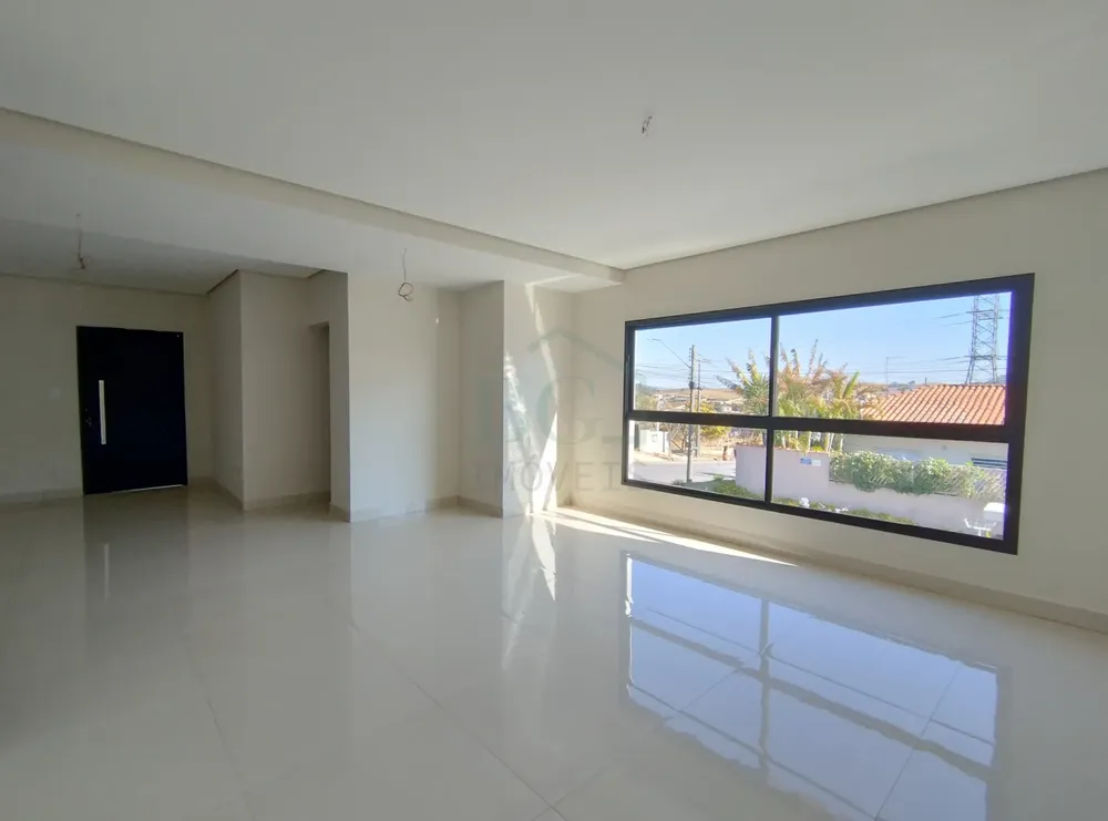Casa, 3 quartos, 227 m² - Foto 3