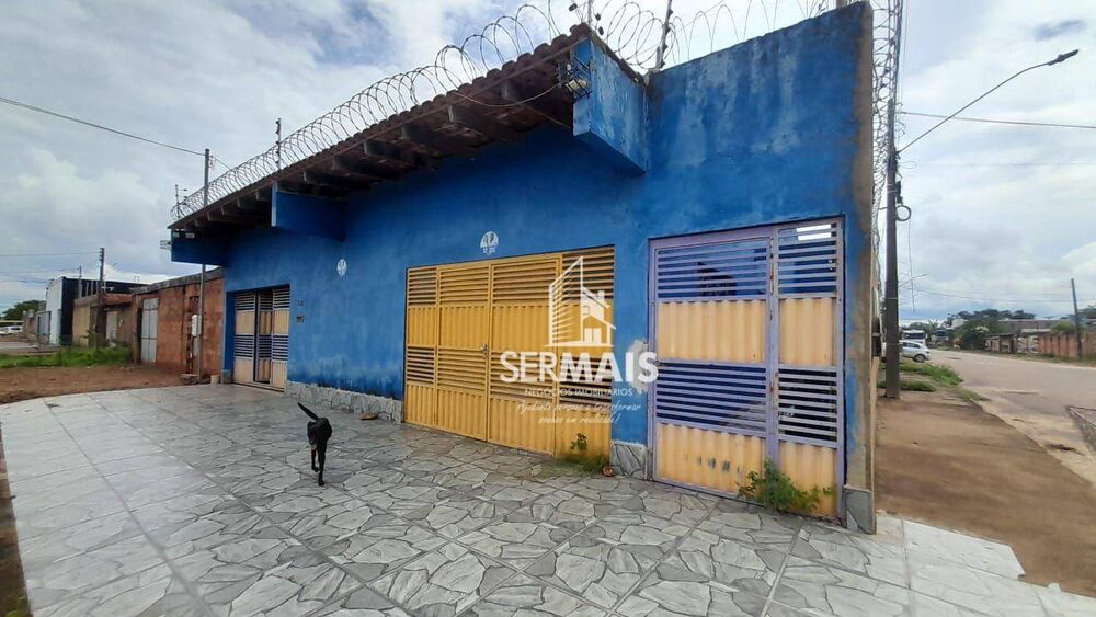 Casa à venda com 2 quartos, 324m² - Foto 1