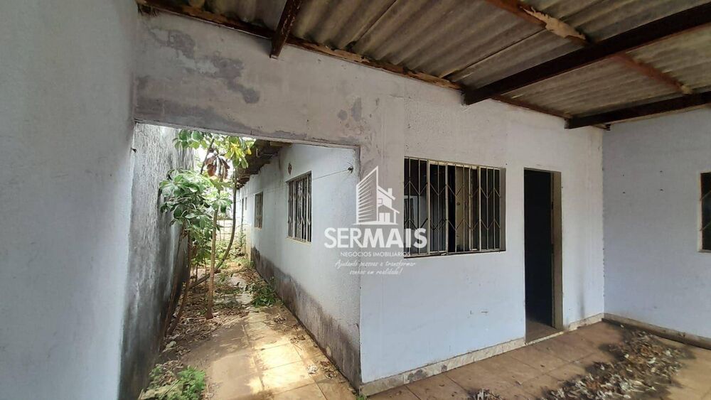 Casa à venda com 4 quartos, 80m² - Foto 4