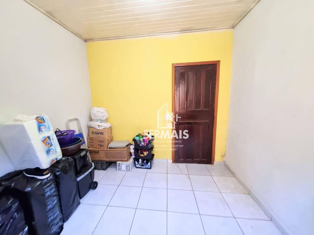 Casa de Condomínio à venda com 3 quartos, 200m² - Foto 2