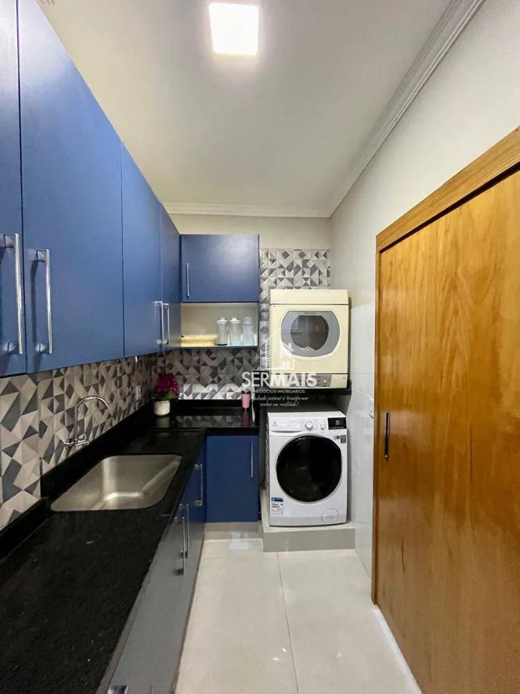 Sobrado, 4 quartos, 220 m² - Foto 1