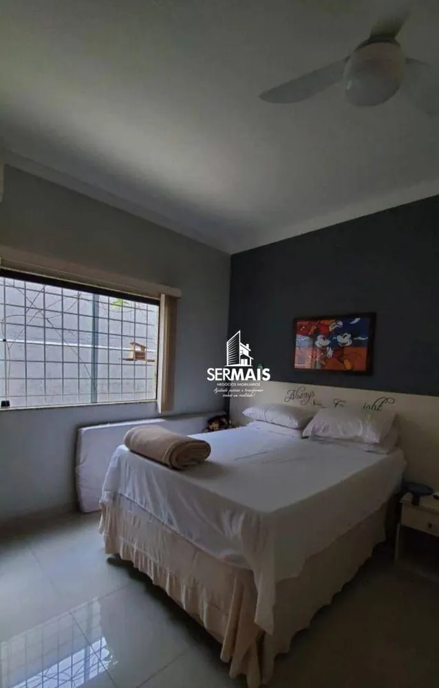 Casa, 3 quartos, 250 m² - Foto 2