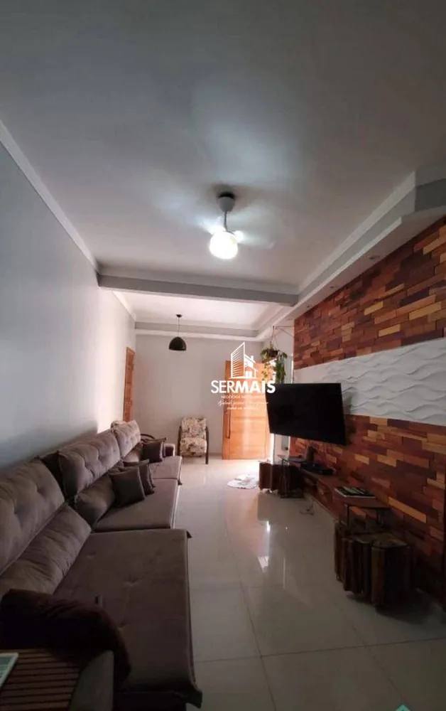 Casa, 3 quartos, 250 m² - Foto 1
