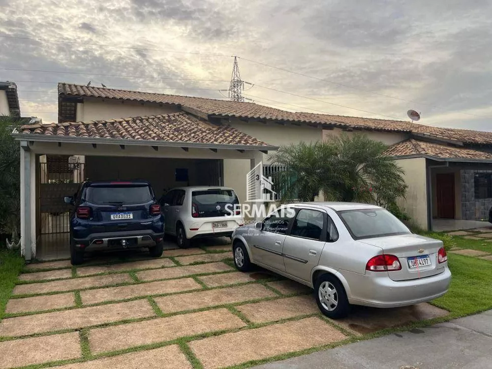 Casa de Condomínio à venda com 3 quartos, 262m² - Foto 2