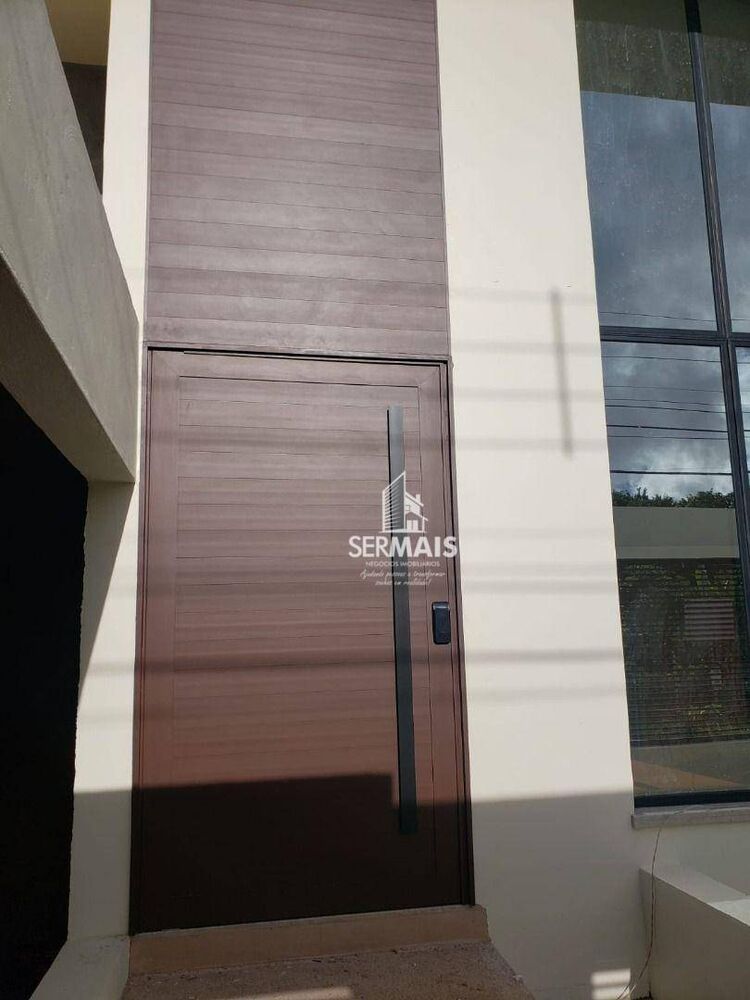 Casa à venda com 3 quartos, 248m² - Foto 1