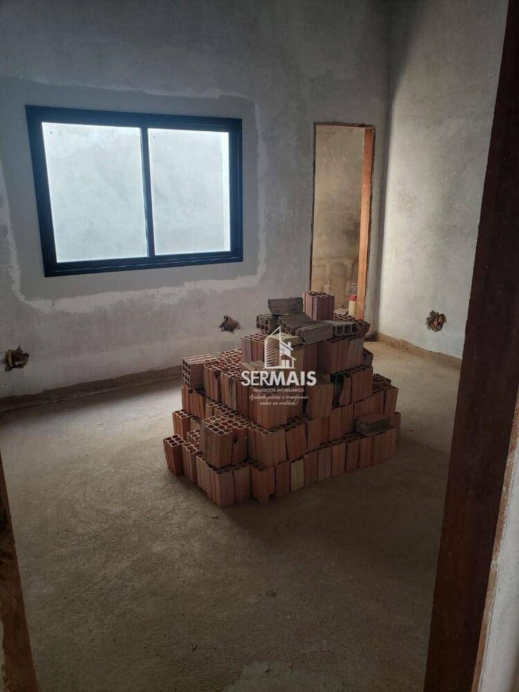Casa à venda com 3 quartos, 248m² - Foto 7