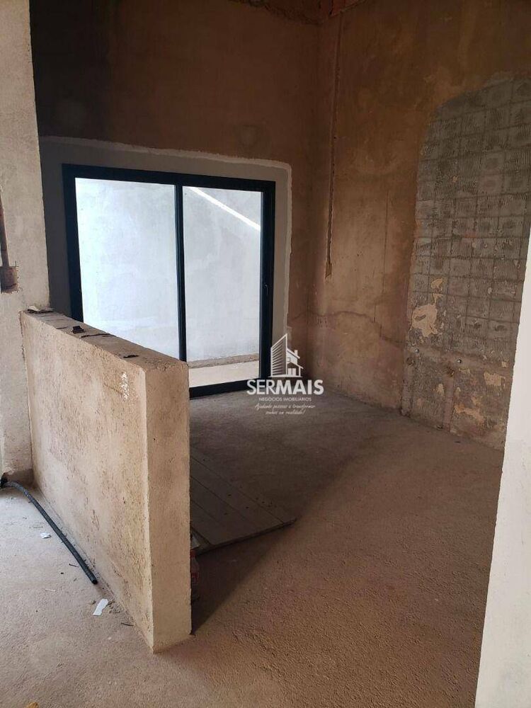 Casa à venda com 3 quartos, 248m² - Foto 9