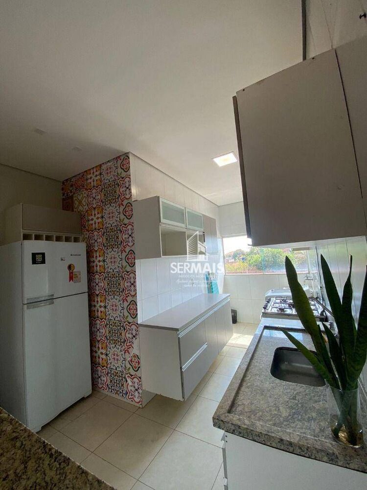 Apartamento para alugar com 3 quartos, 70m² - Foto 3