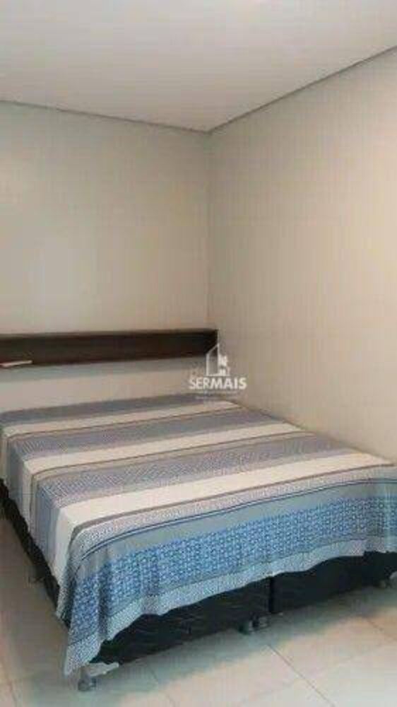 Apartamento para alugar com 2 quartos, 70m² - Foto 11