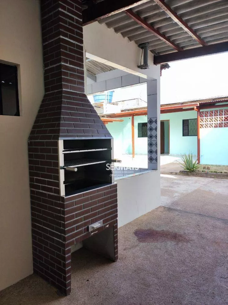 Casa à venda com 5 quartos, 360m² - Foto 1