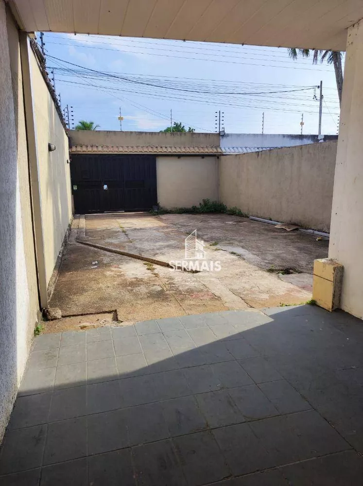 Casa à venda com 5 quartos, 360m² - Foto 1