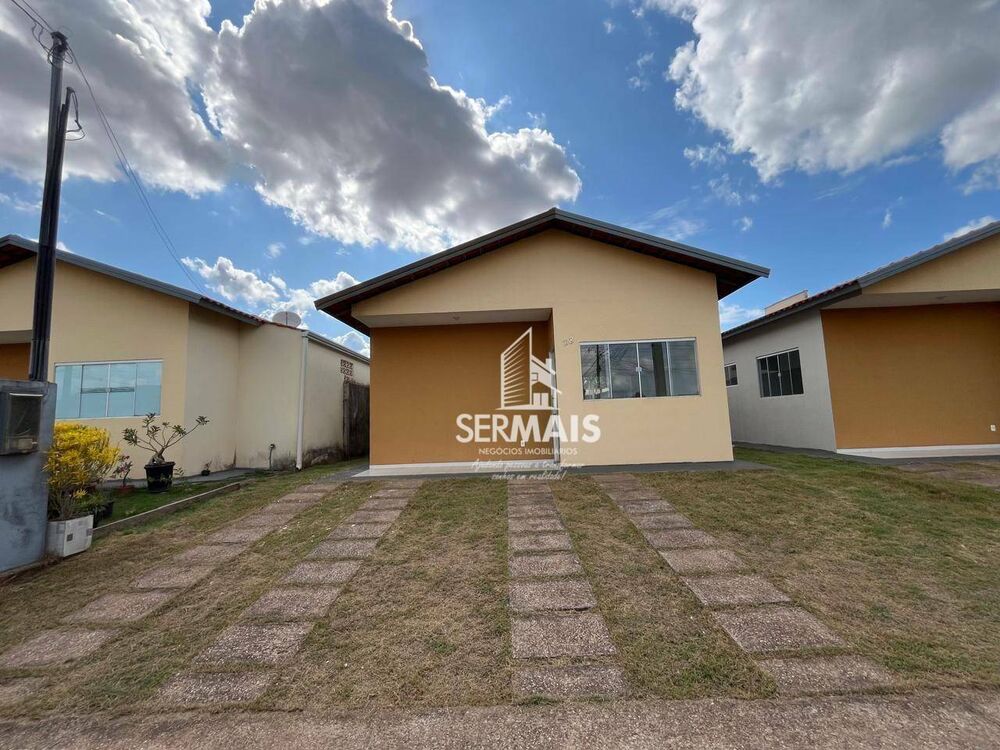 Casa à venda com 2 quartos, 250m² - Foto 1