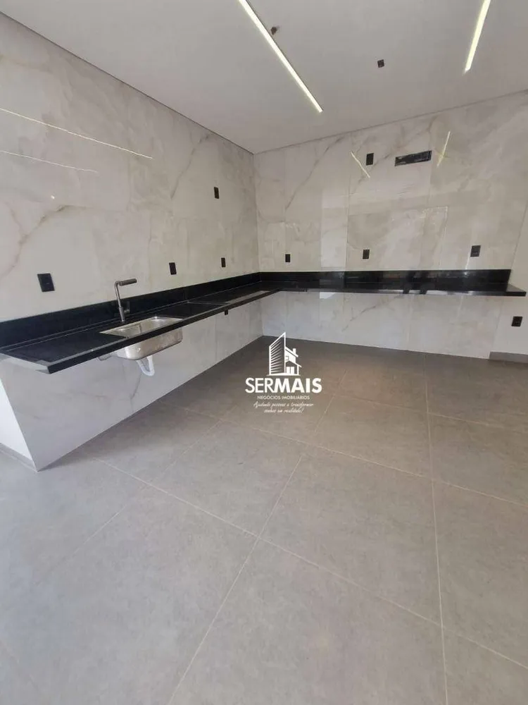 Sobrado, 3 quartos, 250 m² - Foto 2