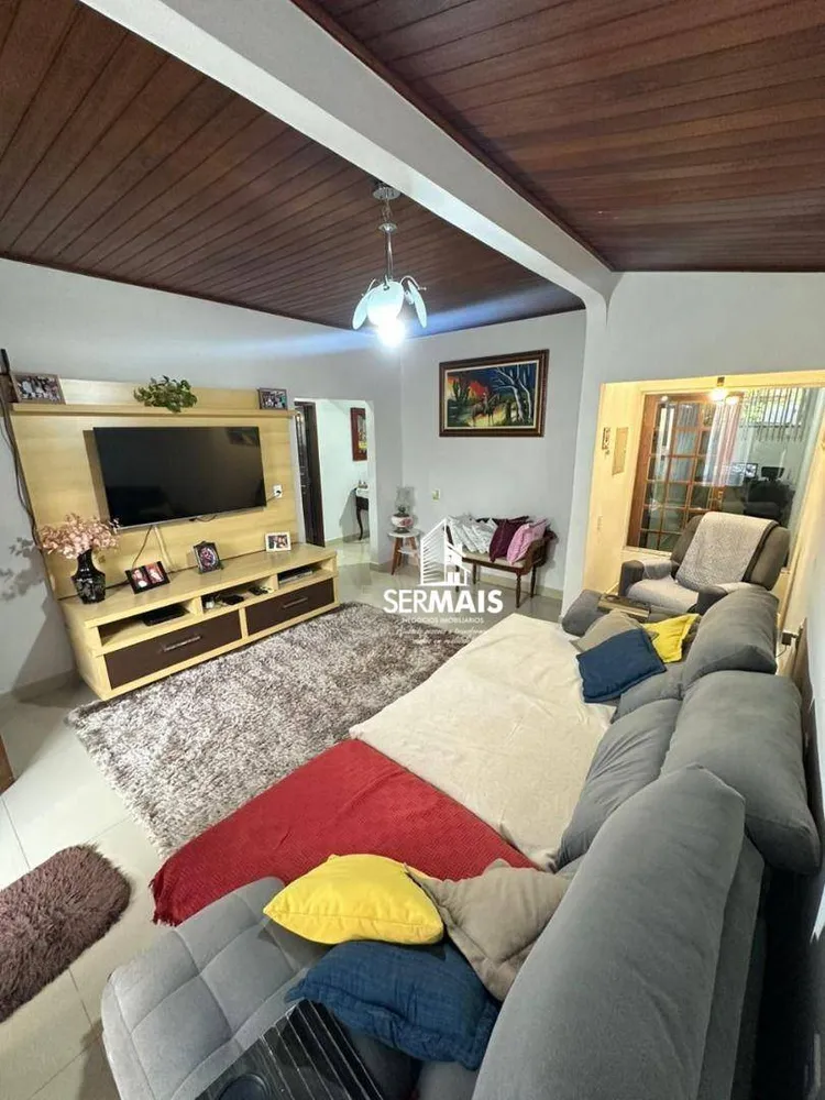 Casa, 3 quartos, 324 m² - Foto 2