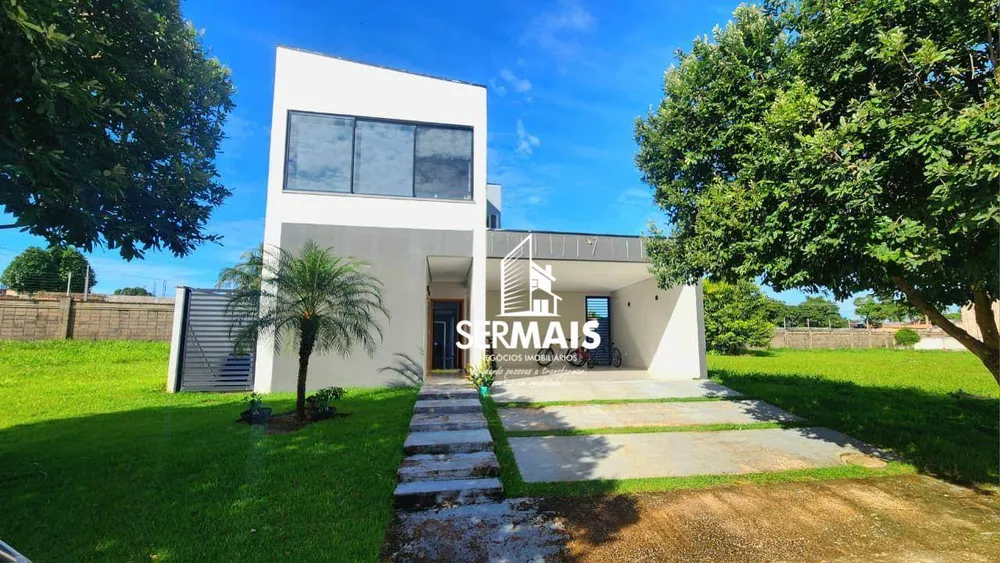 Sobrado, 4 quartos, 212 m² - Foto 1
