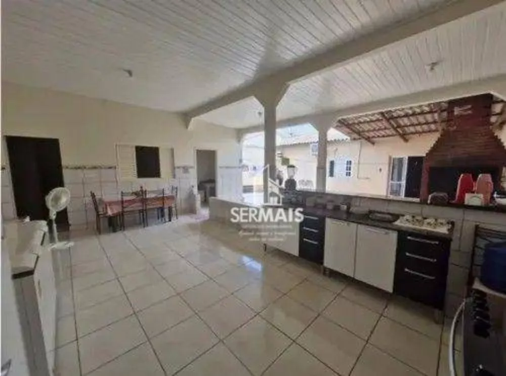 Casa, 4 quartos, 201 m² - Foto 2