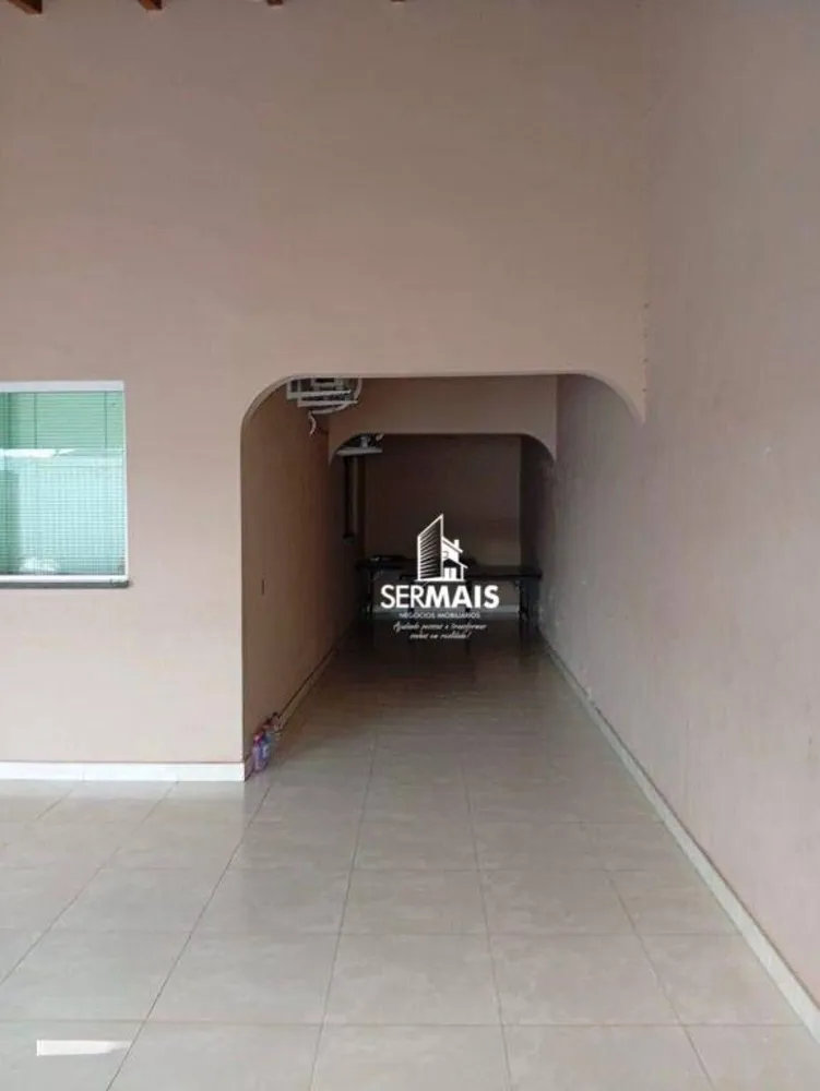 Casa, 3 quartos, 207 m² - Foto 2