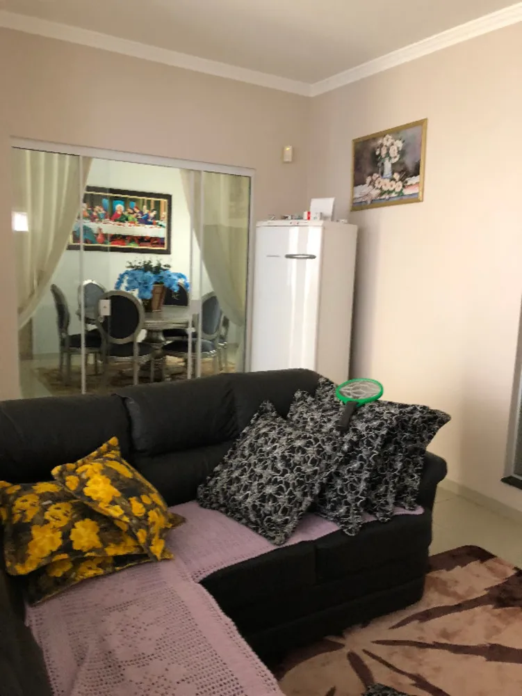 Casa, 3 quartos, 240 m² - Foto 2