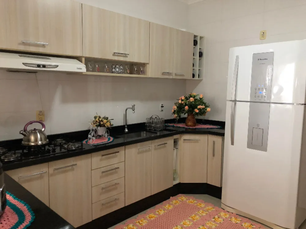 Casa, 3 quartos, 240 m² - Foto 3
